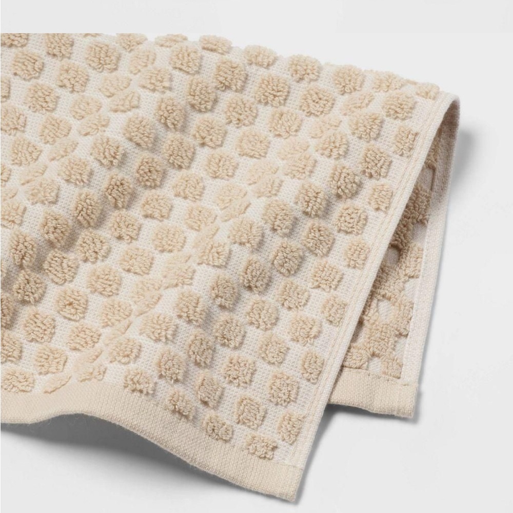 Threshold 6 pc Performance Plus Textured Dot Bath Towel Set in Khaki NWT "54x30" - Picture 4 of 15